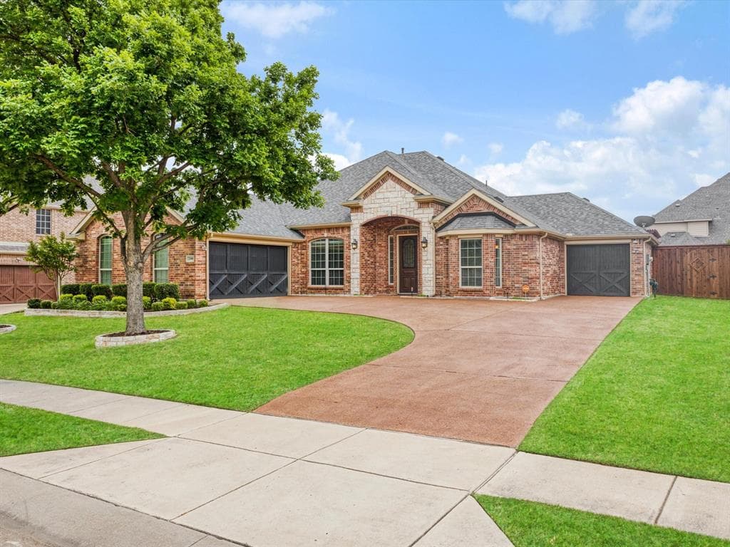 2300 Nocona Dr