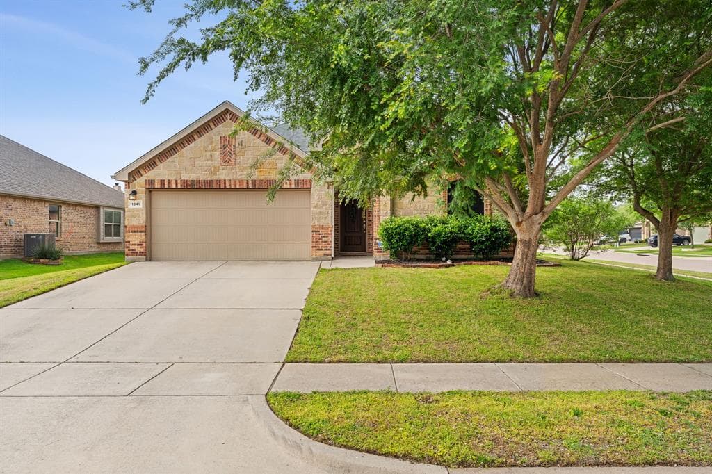 1341 Hearthstone Dr