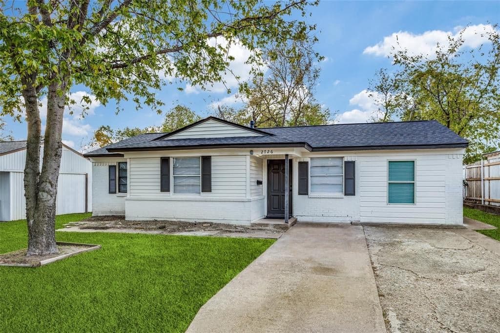 2726 El Capitan Dr