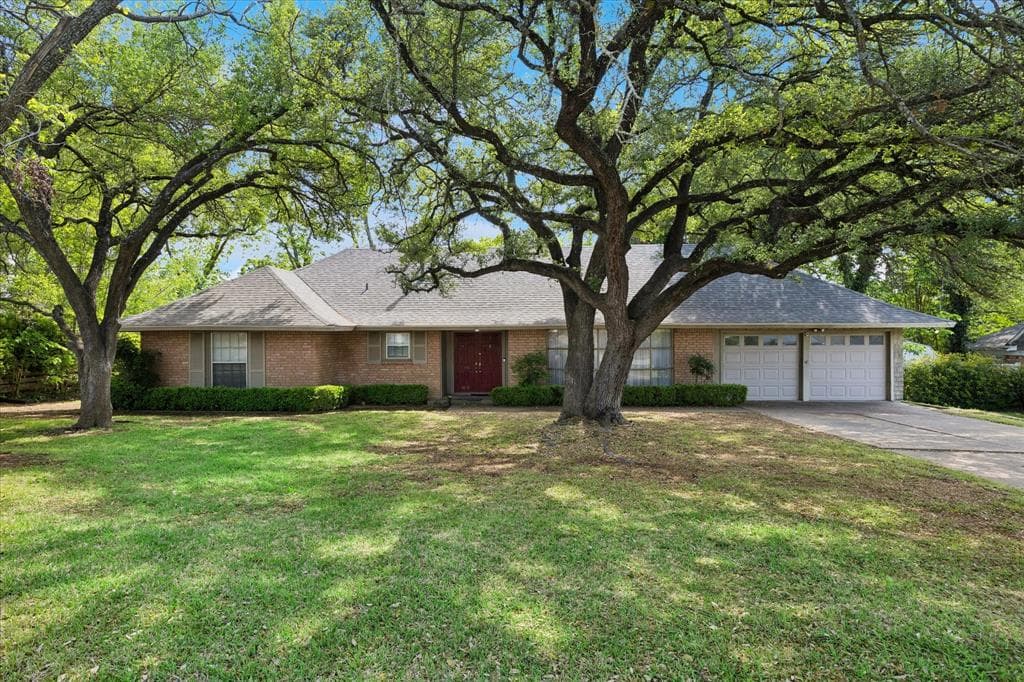 3713 Kimberly Ln