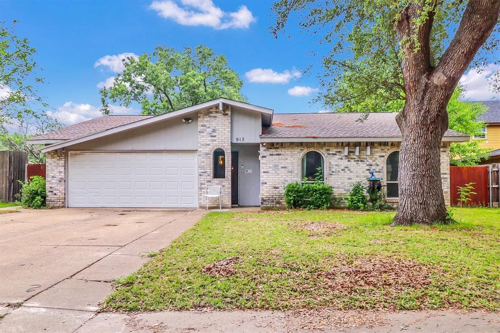 913 Shenandoah Dr