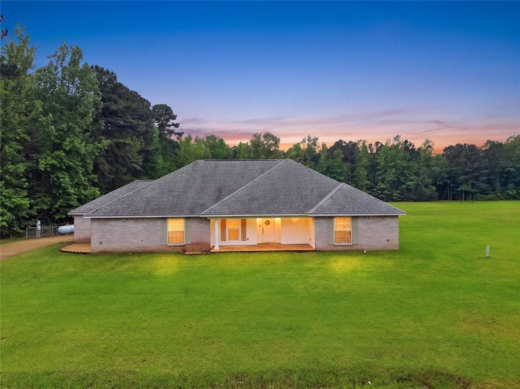 561 Wells Rd