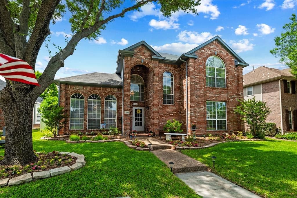 1184 Pleasant Oaks Dr