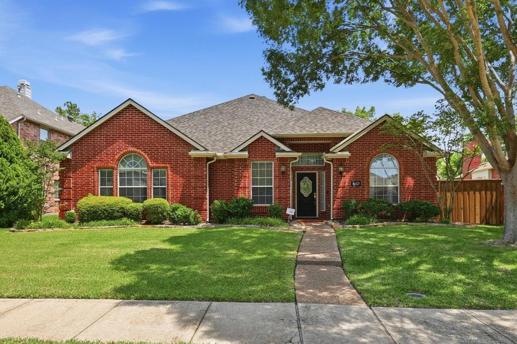 610 Spring Hill Dr