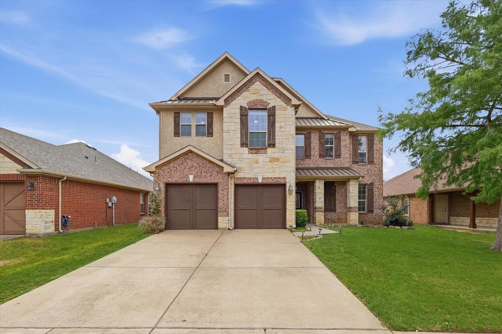 207 Moonlight Dr
