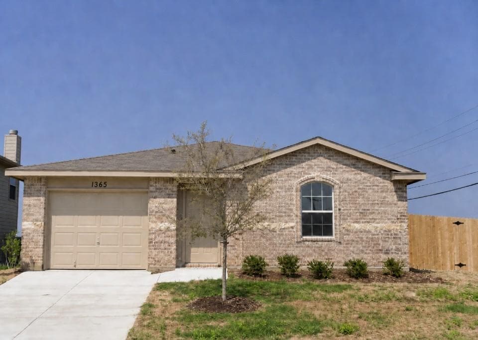 1365 Falcon Dr