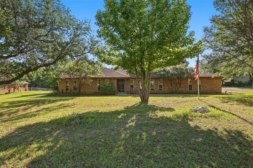 2701 Rolling Hills Dr