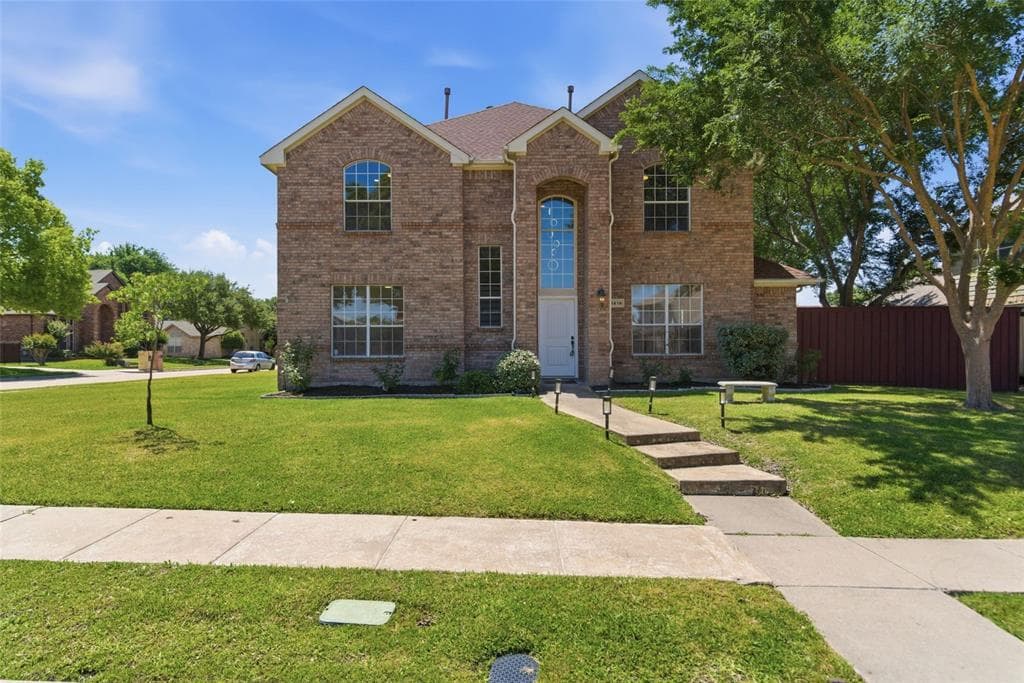 1416 Sunrise Ln