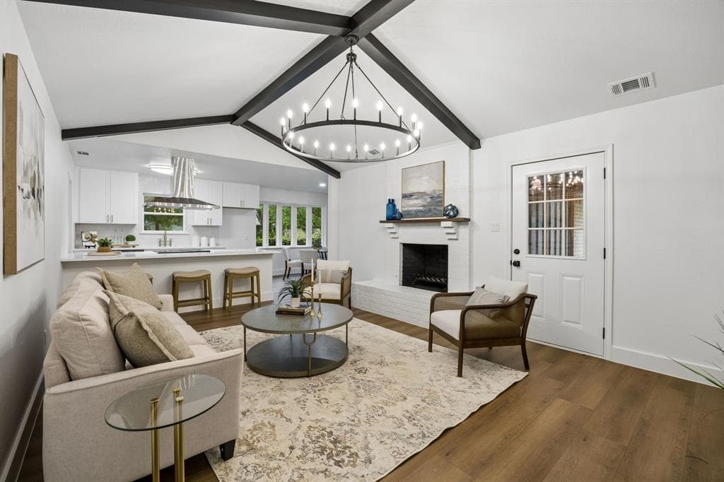 2524 Glen Lea Dr