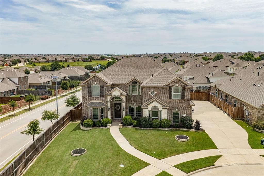 8501 Delmar Ct