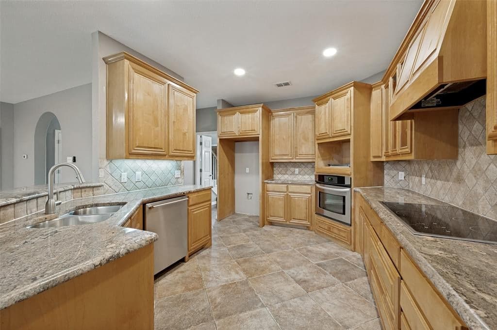 1302 Charlotte Way