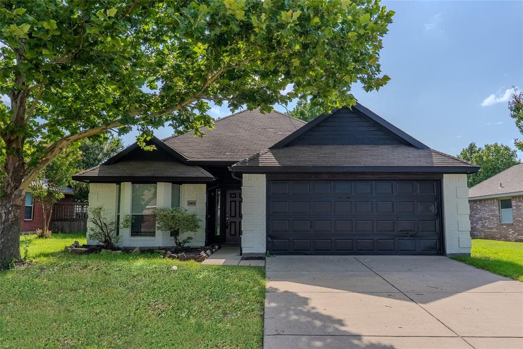 2809 Mitchell Ln