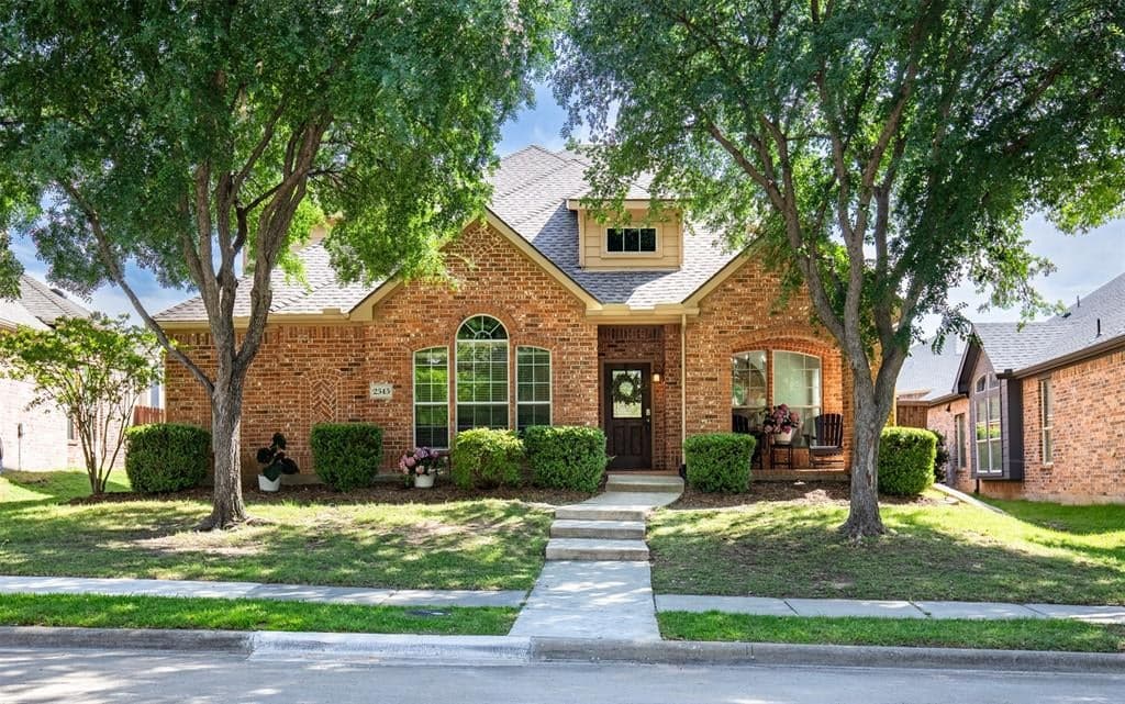 2345 Falcon Point Dr