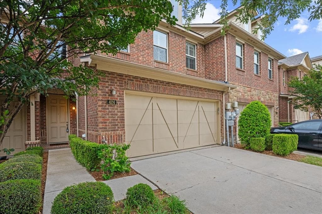 424 Hunt Dr