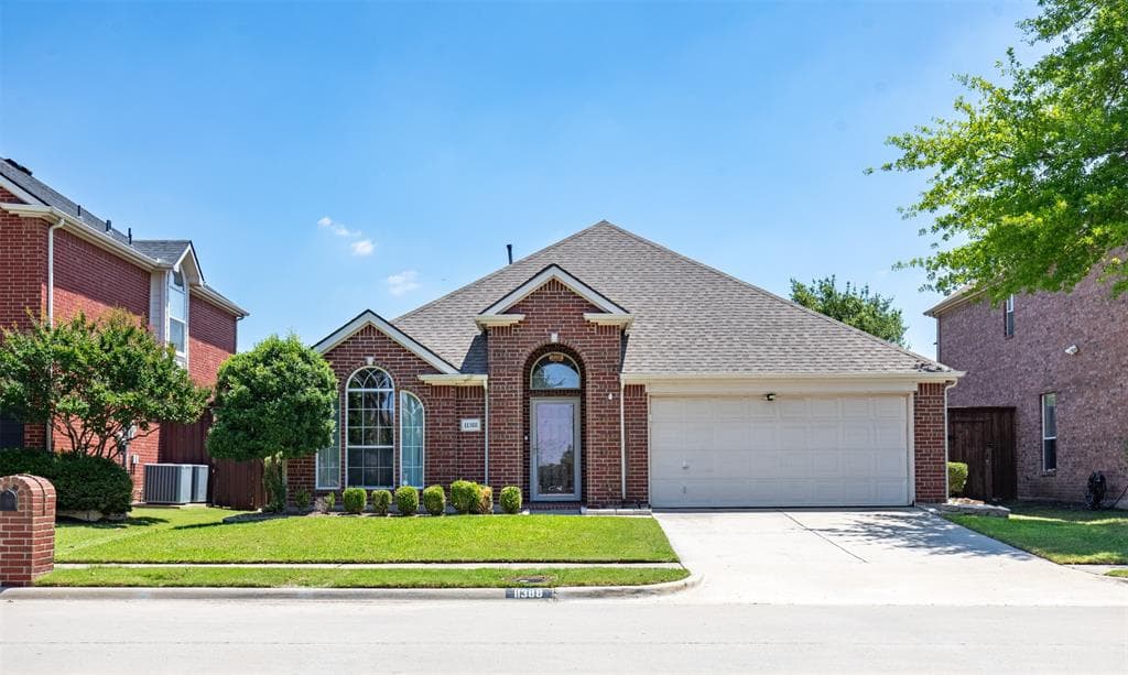 11388 Blackhawk Dr