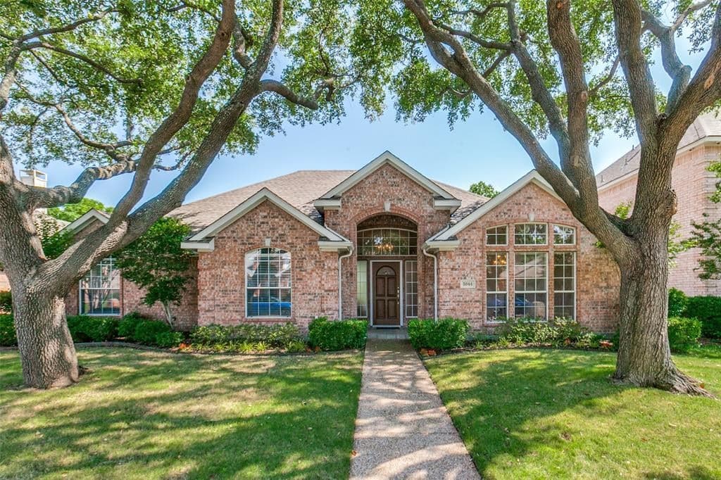 5844 Willow Wood Ln