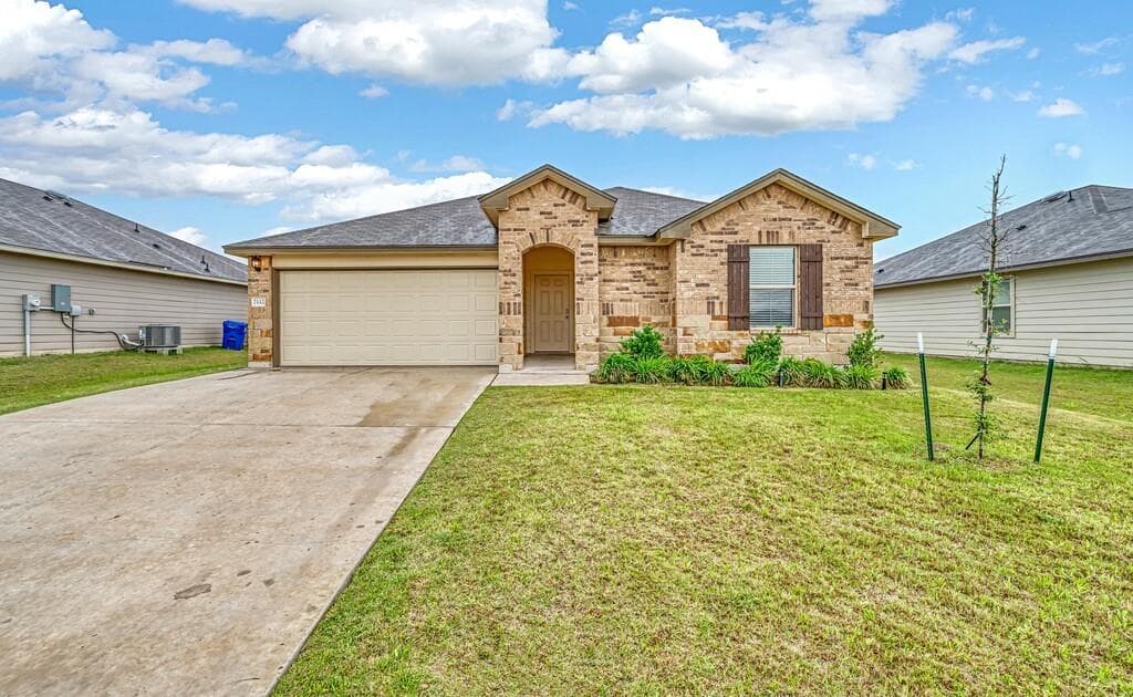 7112 Canadian Dr