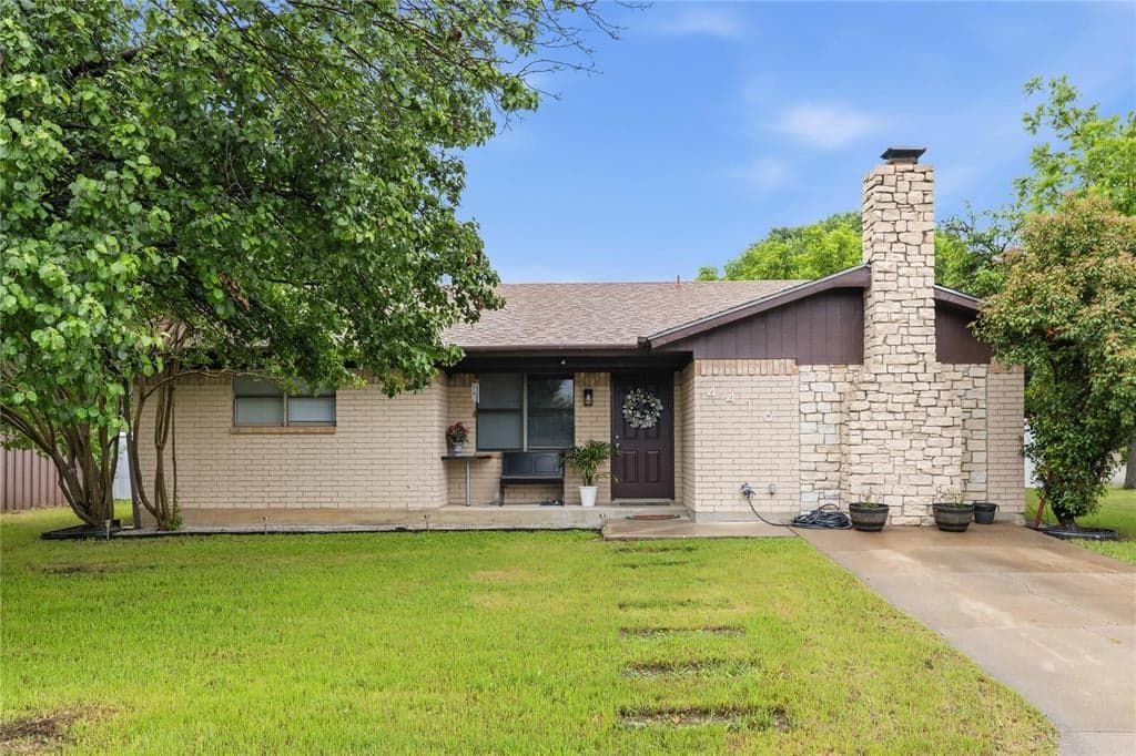 4416 Mimosa Dr
