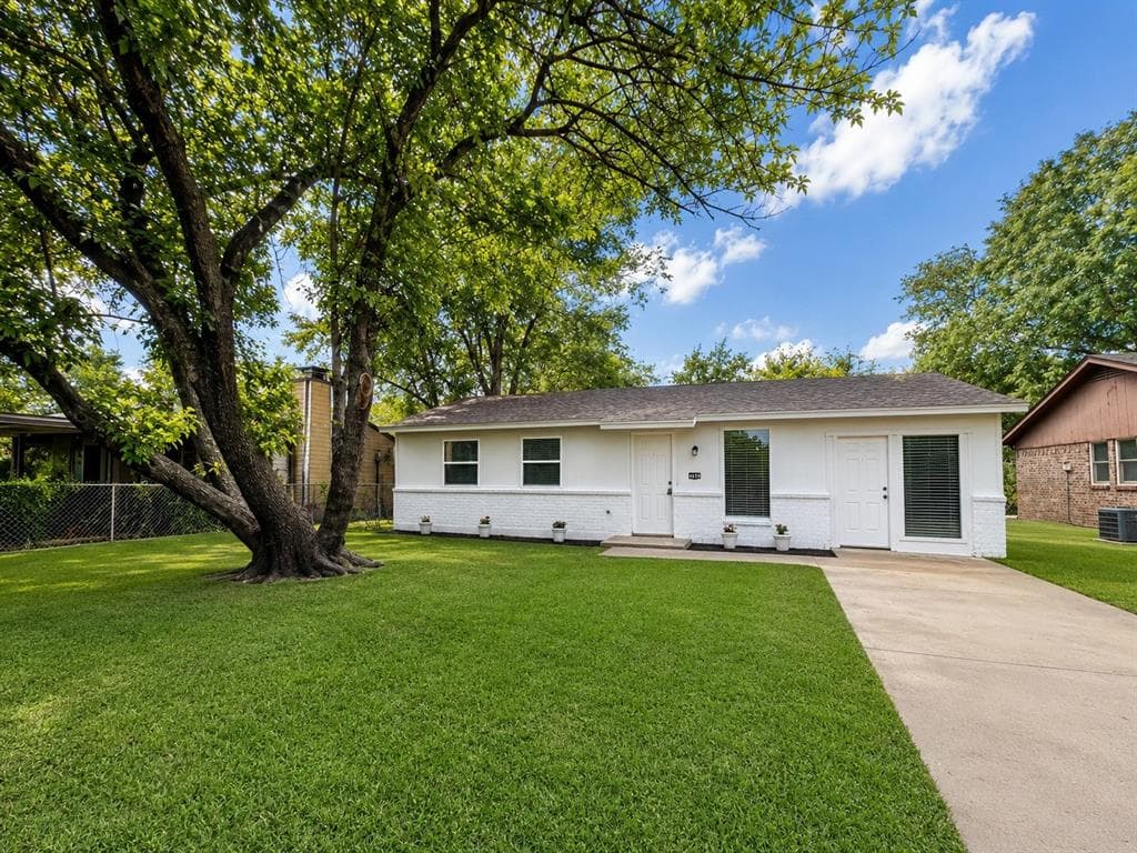 303 Mansfield Rd