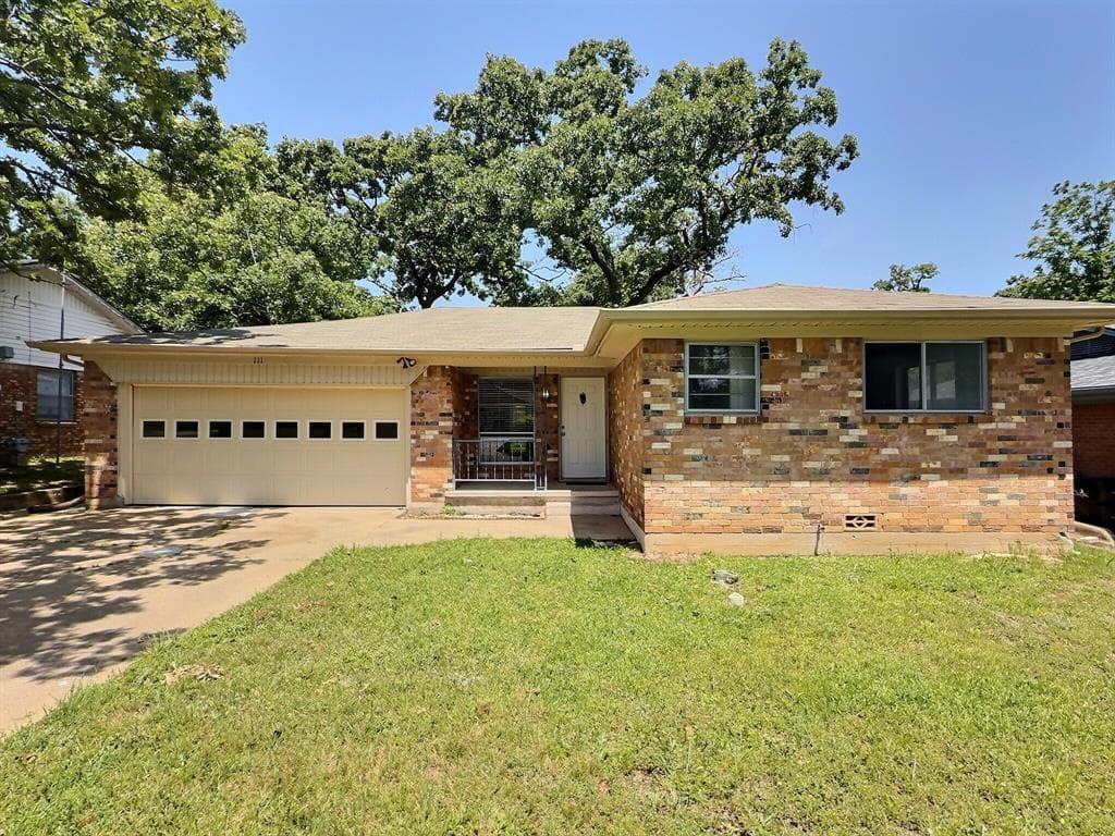 111 Doris Dr