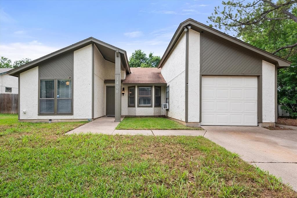1406 Colonnade Dr
