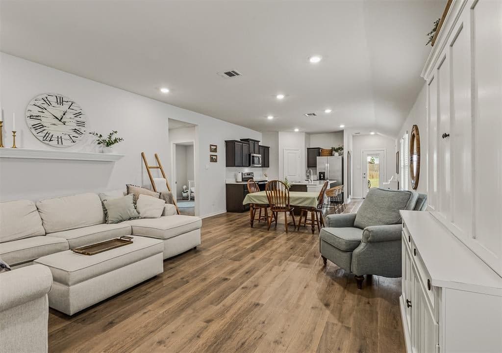 1020 Rio Bravo Dr