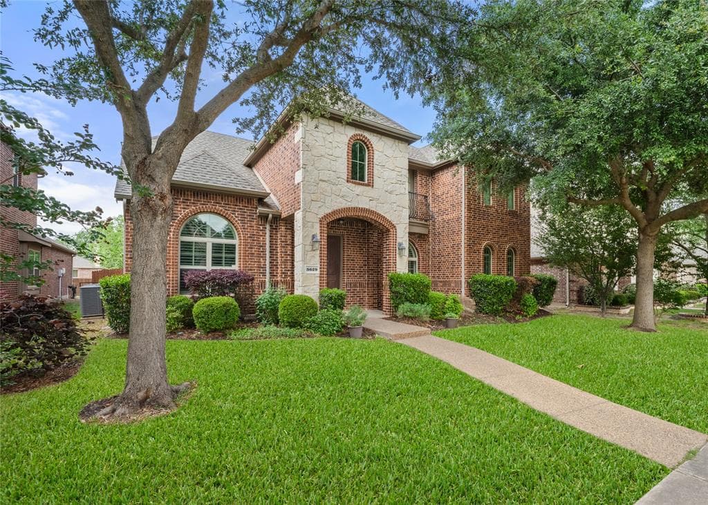 3629 Ballycastle Dr
