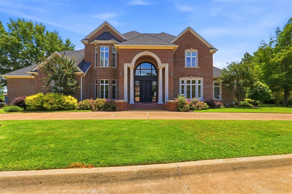 503 Greenhill Park Ave