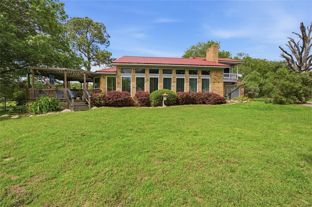115 Imperial Dr