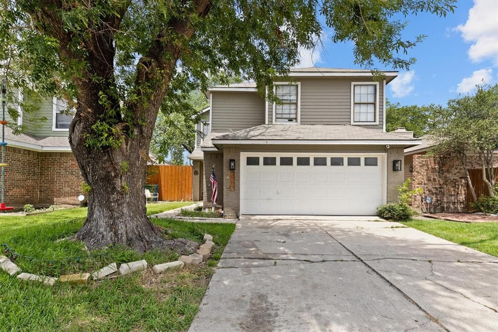 3707 Clover Hill Ln