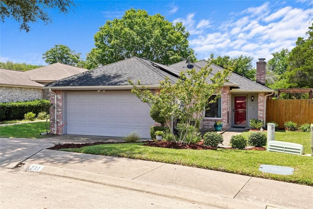231 Juniper Ridge Cir