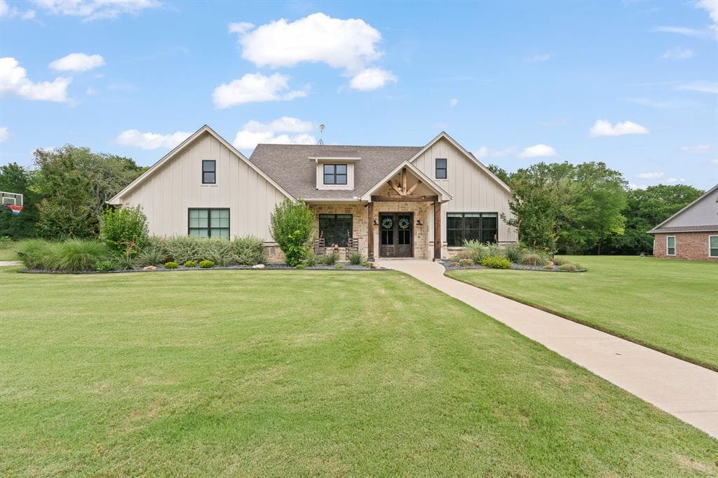 12024 Trailwood Dr