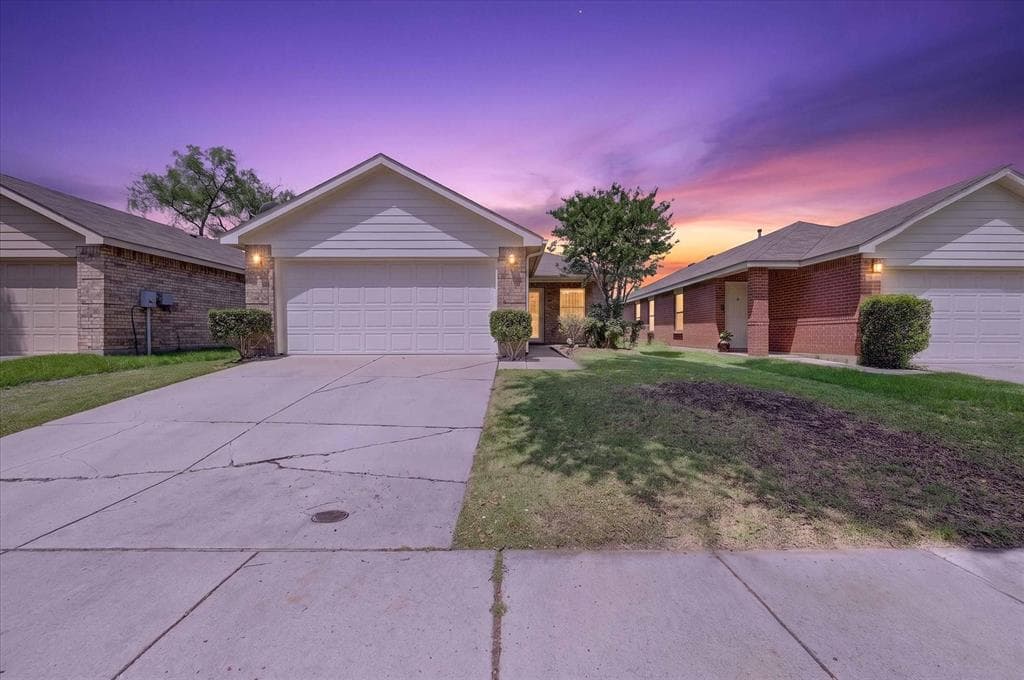 8845 Valley River Dr