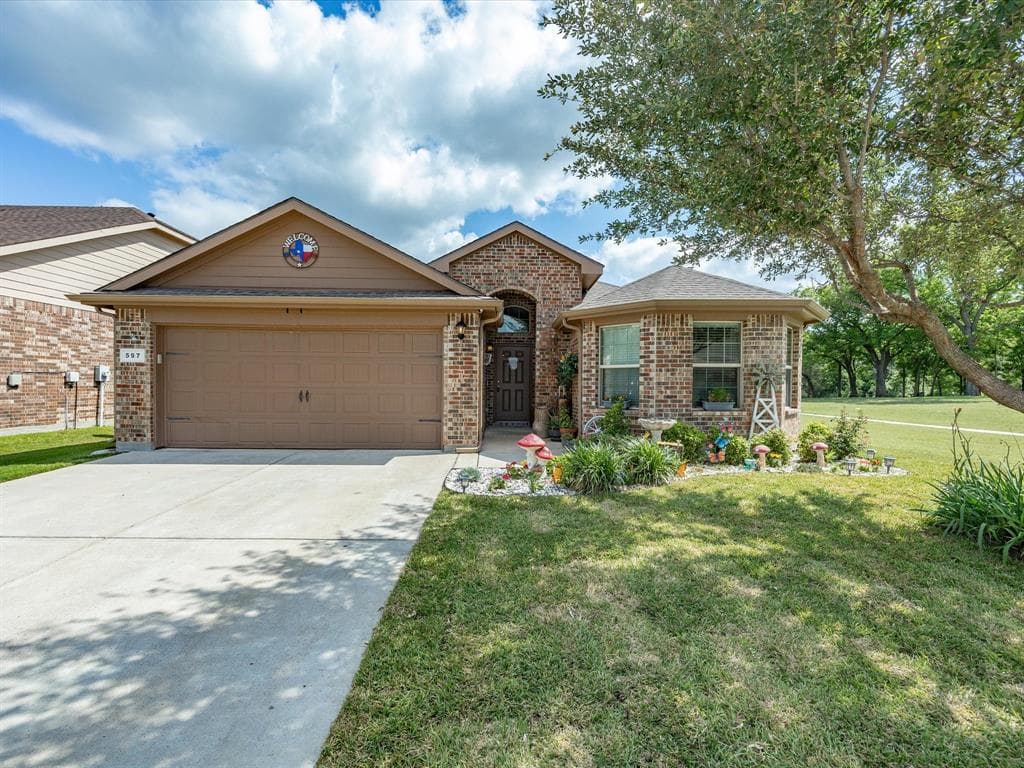 597 Creekview Dr