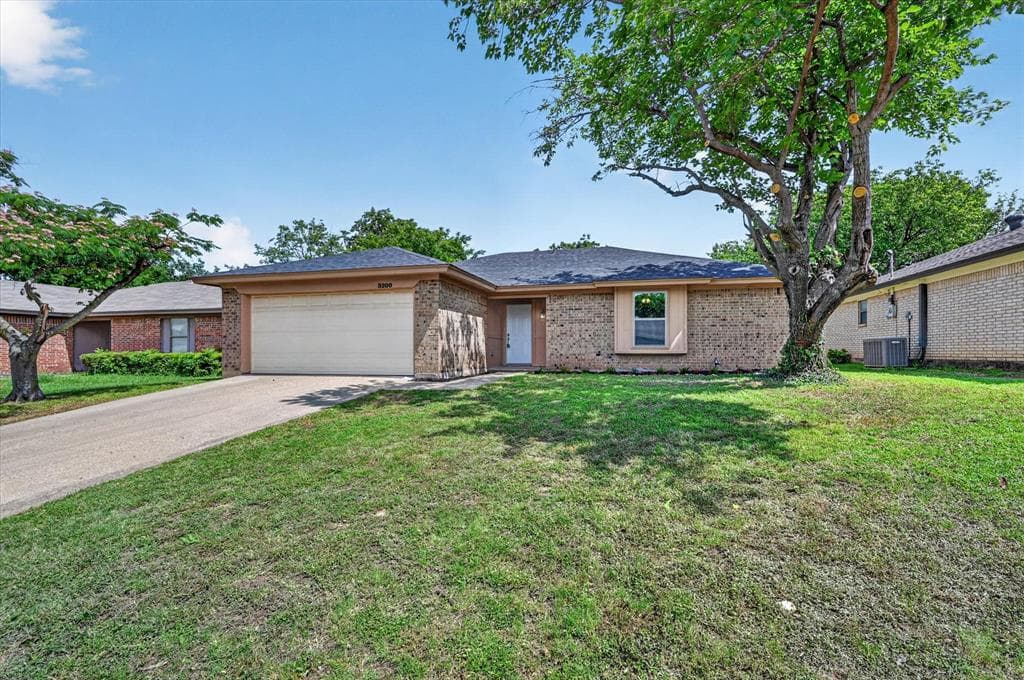3200 S Meadow Dr