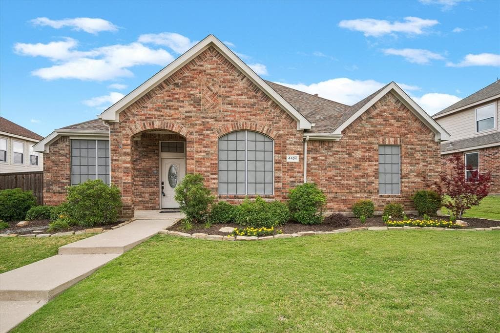 4404 Highridge Dr