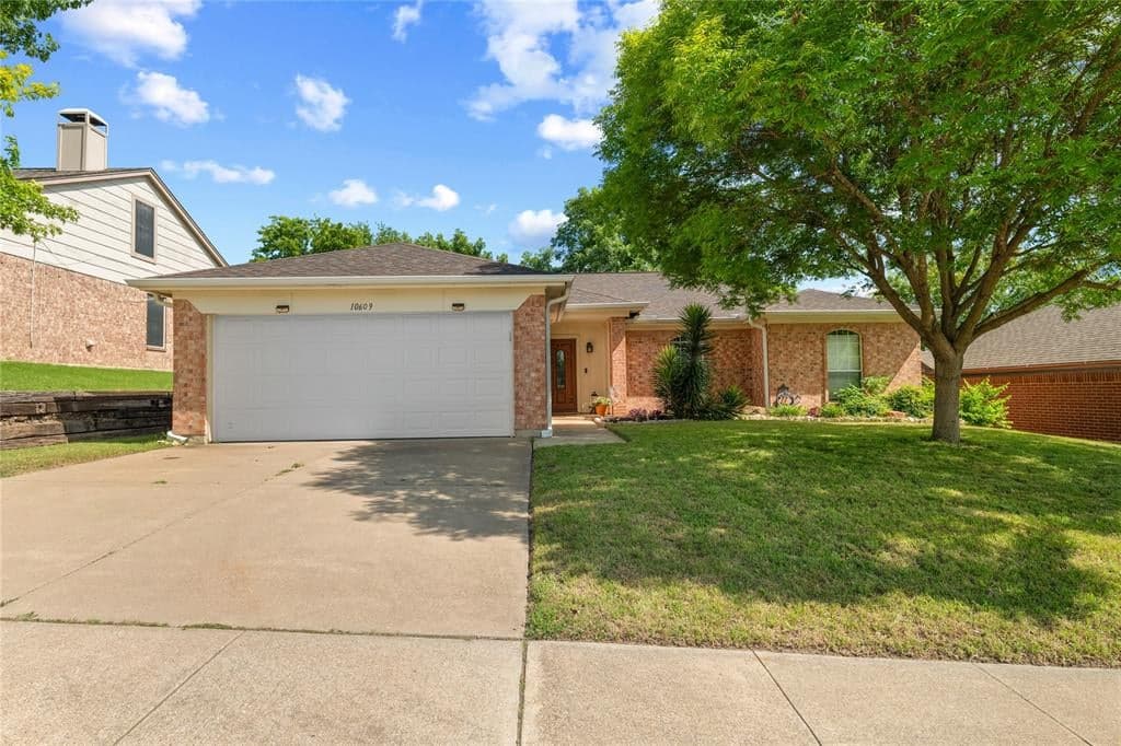 10609 Cobblestone Dr