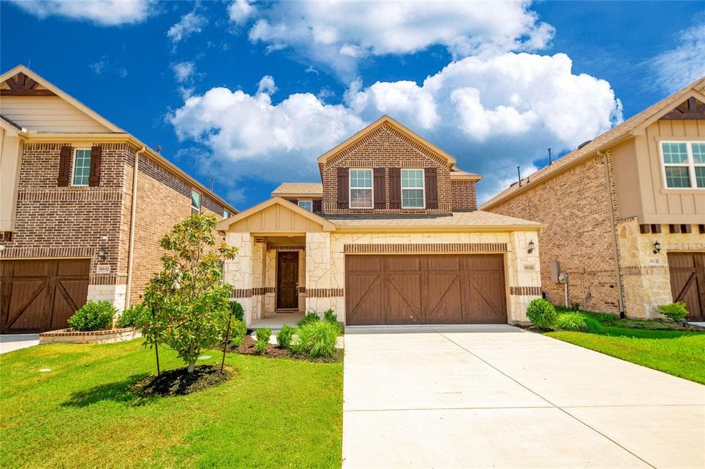 9828 Michael Irvin St