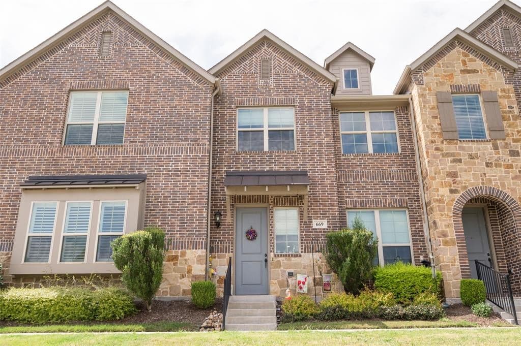 669 Trail Side Dr