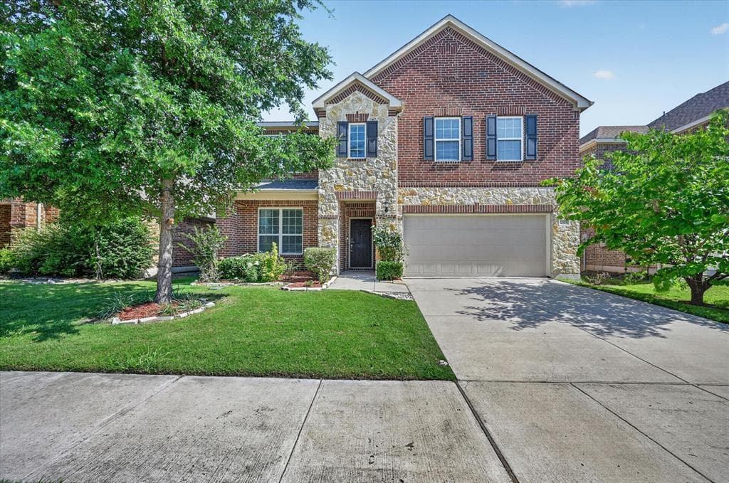 2325 Leeward Pl