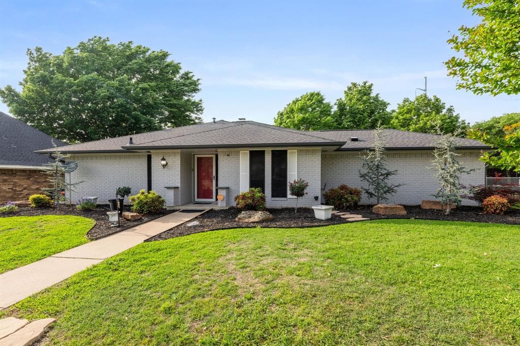 105 Pueblo Cir