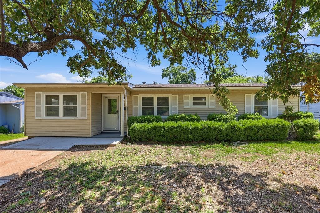 807 Highland Dr