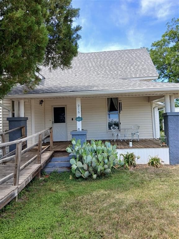 916 Austin St