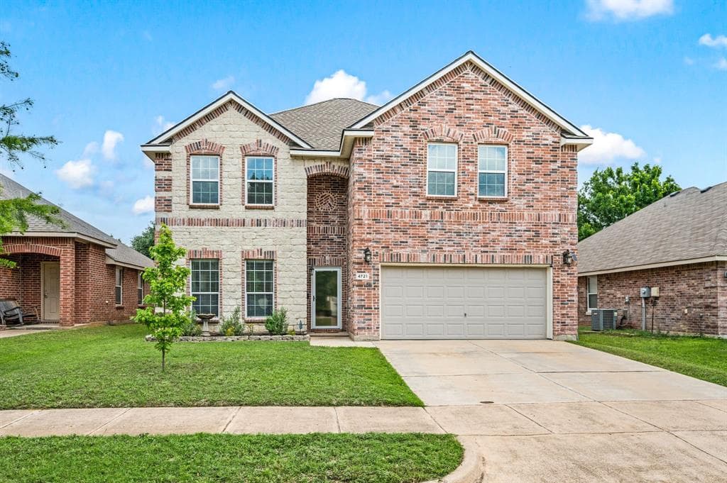 4721 Dogwood Dr