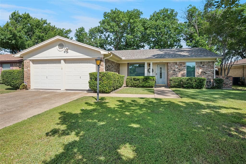 6220 Sandra Dr