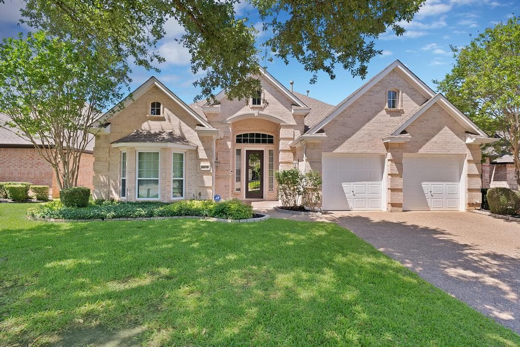 6619 Shelton Home Ct