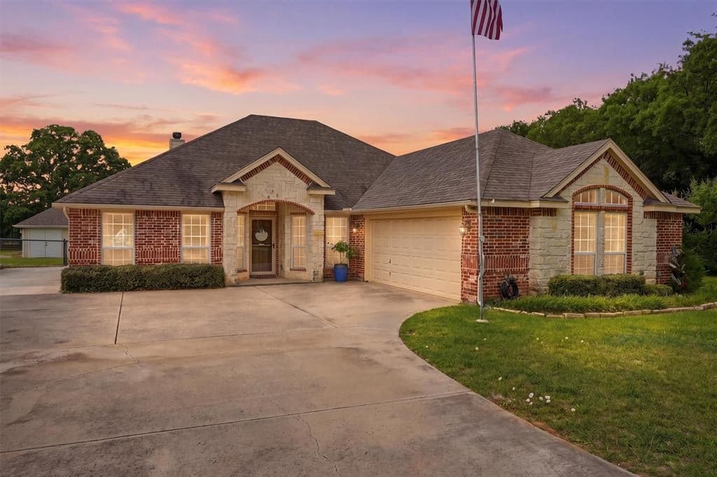 224 Hidden Creek Loop