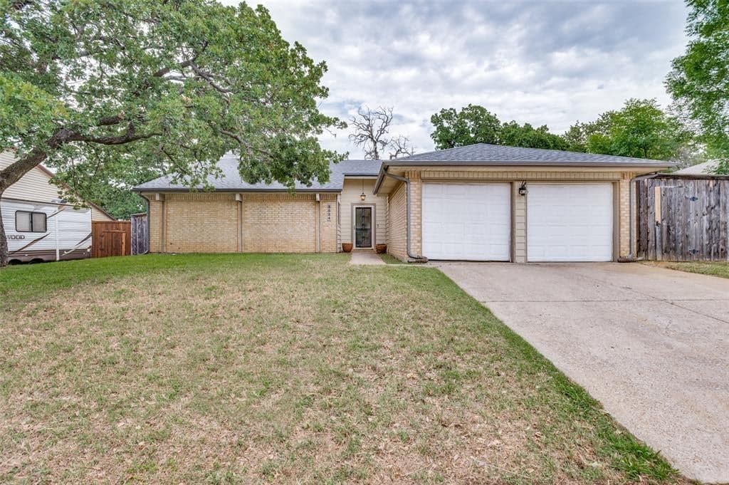 3524 Sweet Wood