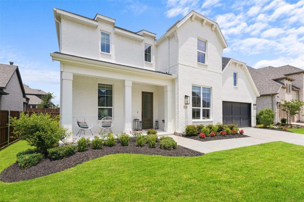2420 Forestbrook Dr