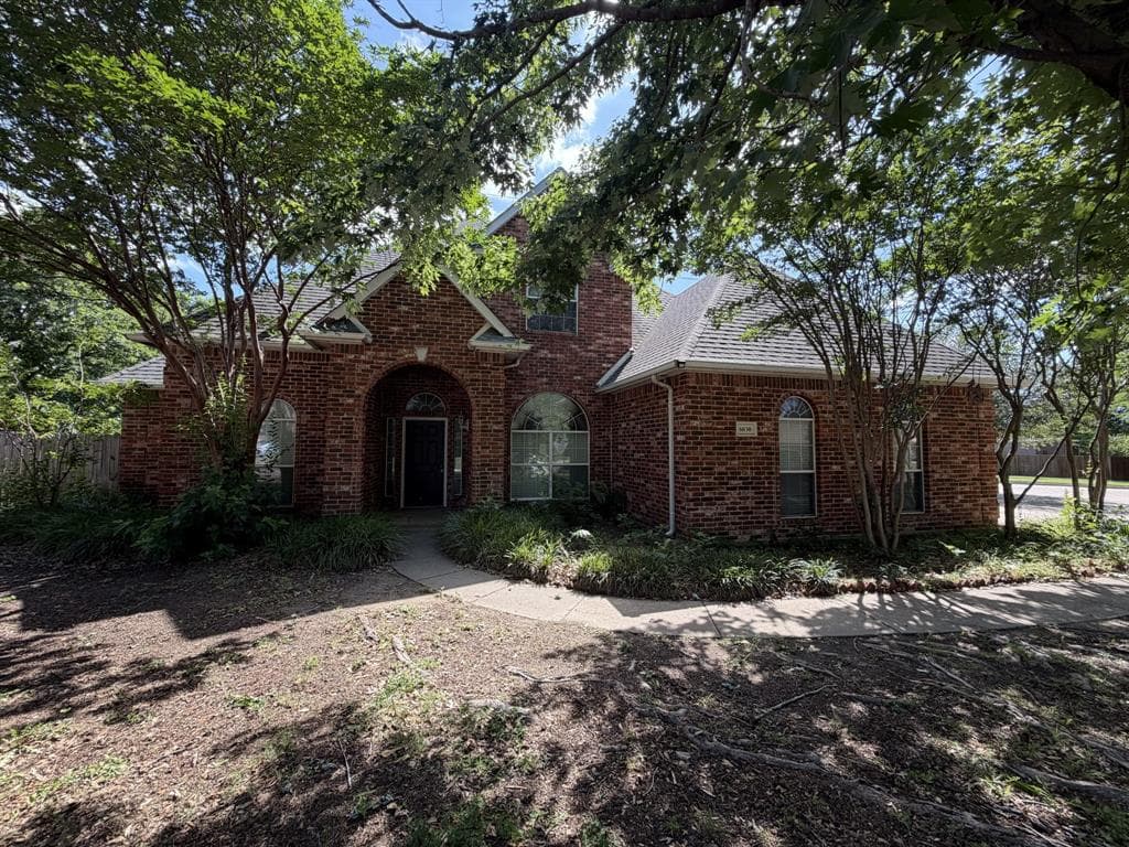 6030 Bentwood Dr